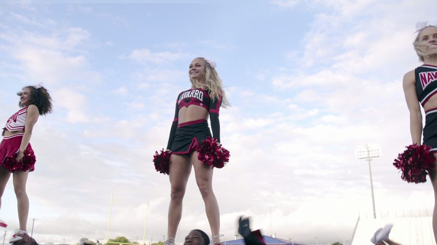 cheer-netflix-docuseries-navarro-college-cheerleaders