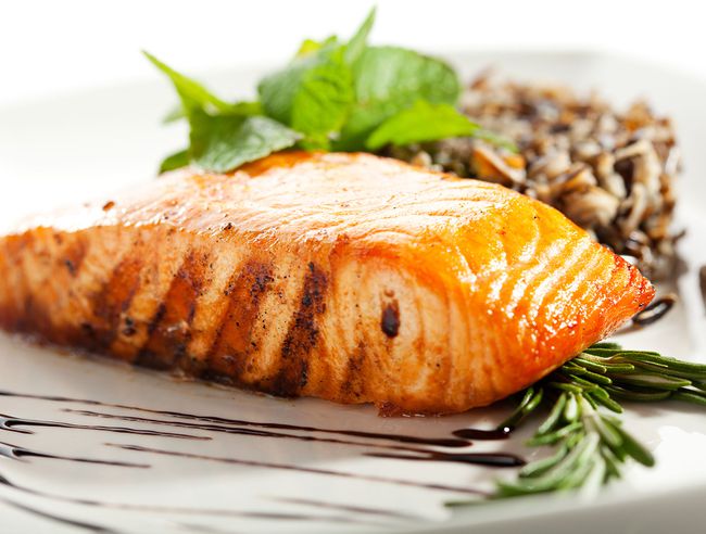 salmon-dinner-7-day-diet-plan-weight-loss